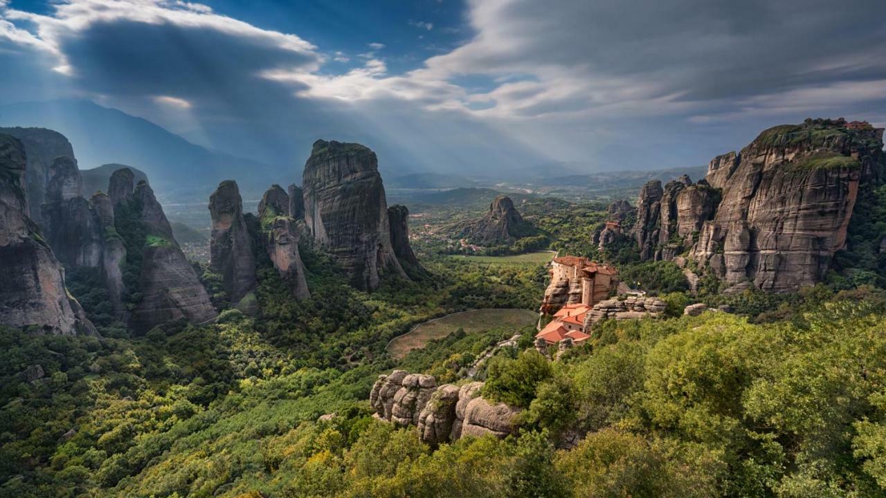 The Balcony Of Meteora The Center Of Kalabaka Apartment Екстериор снимка